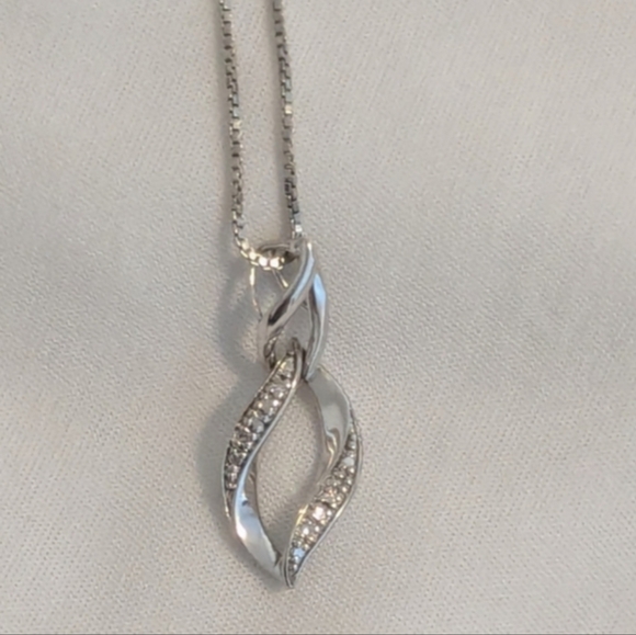 Elegant Sterling Silver Infinity Swirl Twist Genuine Diamond Necklace 925 - Picture 10 of 11